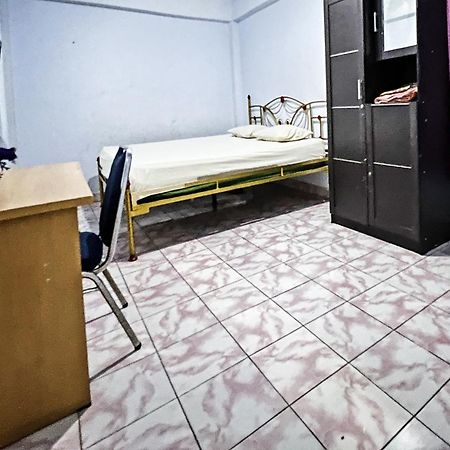 Oyo 91757 Surya Hotelneartaman Anggrek Pkk Watansoppeng Lalabata Buitenkant foto