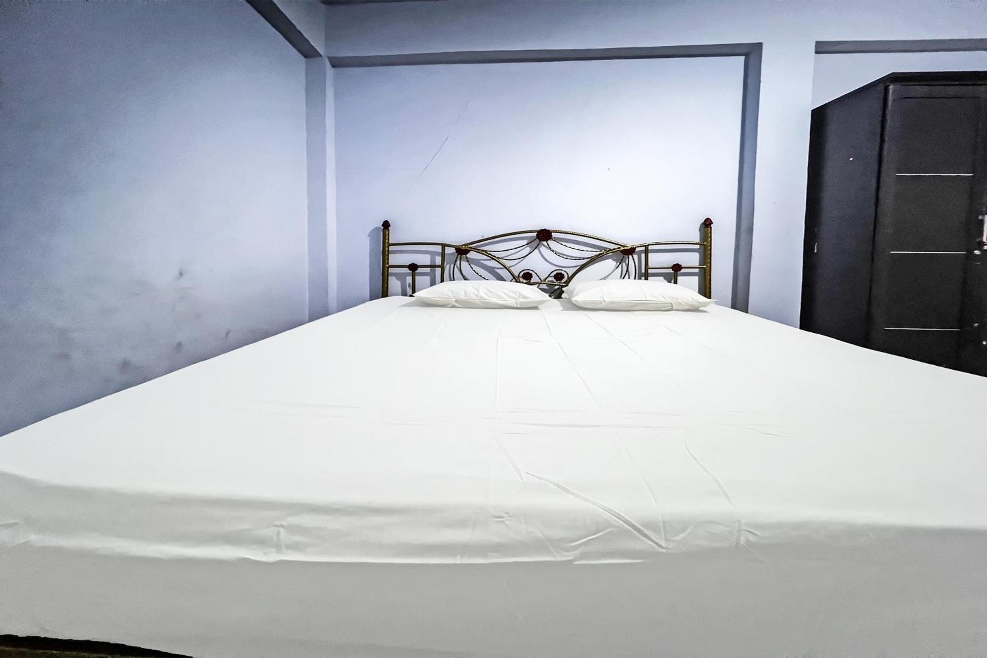 Oyo 91757 Surya Hotelneartaman Anggrek Pkk Watansoppeng Lalabata Buitenkant foto