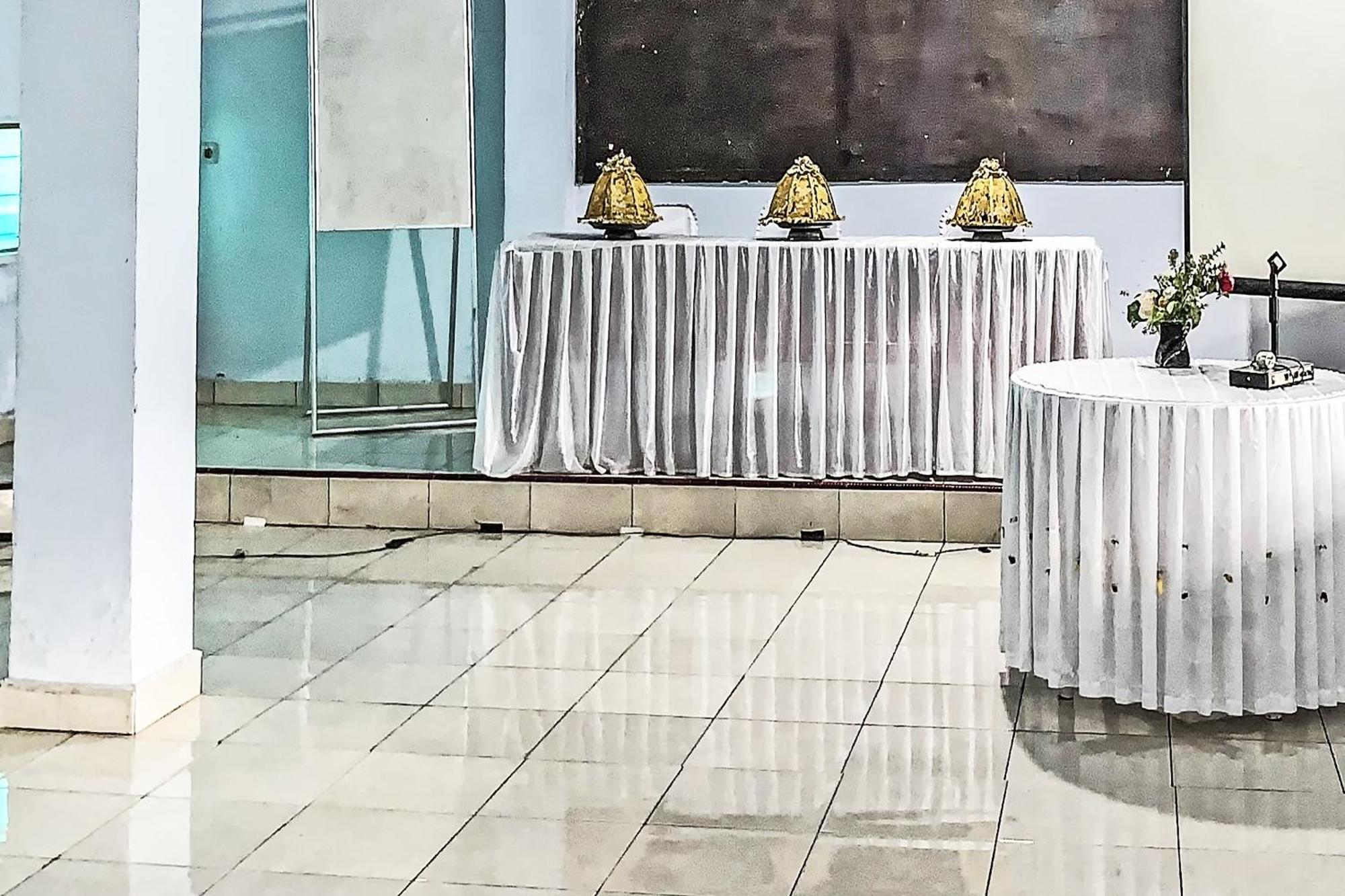 Oyo 91757 Surya Hotelneartaman Anggrek Pkk Watansoppeng Lalabata Buitenkant foto